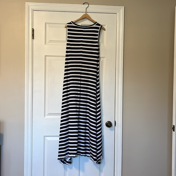 Nautical JCrew dress - Picture 2 of 3